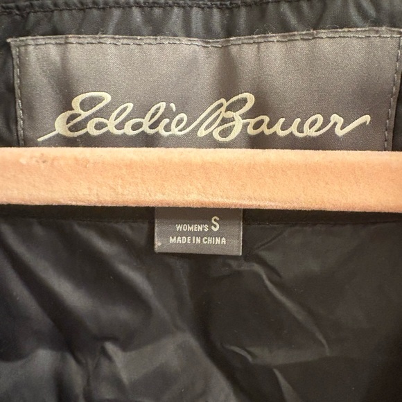 Eddie Bauer long black ultralight  down puffer coat Women’s S great for travel - Picture 3 of 14